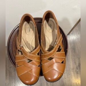 Loafers Clarks Collection Ashland Spin womens 9.5 brown leather slip-on casual